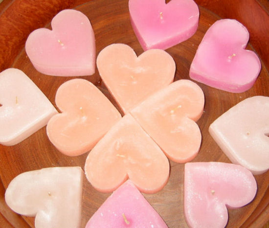 Wholesale Pastel Heart Floating Candles for Events & Decor