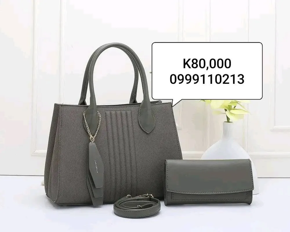 4893188090360242439 N